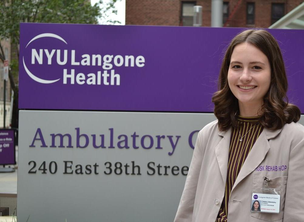 LCW's Chana Litenatsky spent her summer at NYU Langone’s Rusk Rehabilitation Center. 